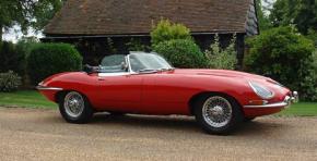 Jaguar E-Type photo