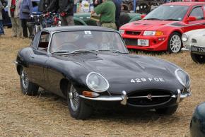 Jaguar E-Type photo