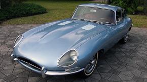 Jaguar E-Type photo