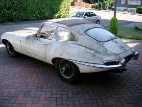 Jaguar E-Type photo