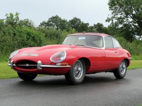 Jaguar E-Type photo