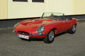 Jaguar E-Type photo