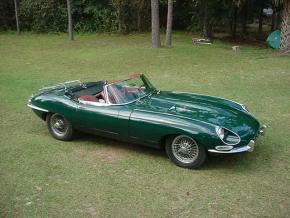 Jaguar E-Type photo