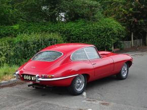 Jaguar E-Type photo