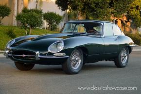 Jaguar E-Type photo