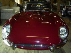 Jaguar E-Type photo