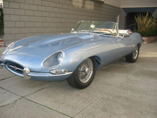 Jaguar E-Type photo