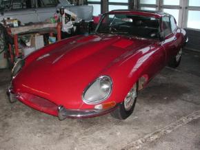 Jaguar E-Type photo