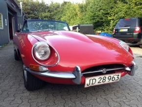 Jaguar E-Type photo