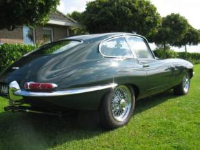 Jaguar E-Type photo