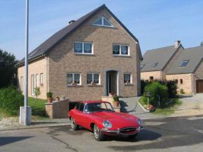 Jaguar E-Type photo