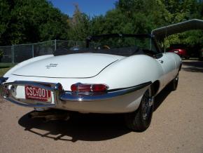 Jaguar E-Type photo