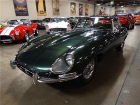 Jaguar E-Type photo