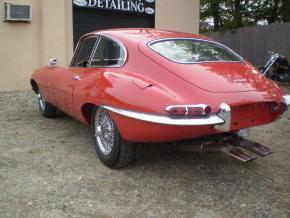 Jaguar E-Type photo