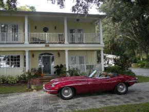 Jaguar E-Type photo