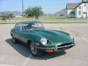 Jaguar E-Type photo