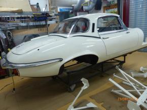 Jaguar E-Type photo