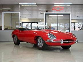 Jaguar E-Type photo