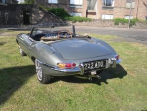 Jaguar E-Type photo