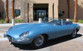 Jaguar E-Type photo