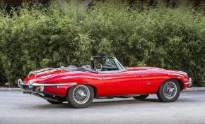 Jaguar E-Type photo