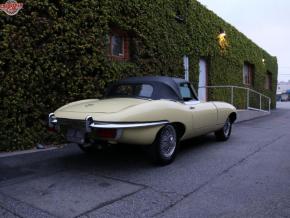 Jaguar E-Type photo