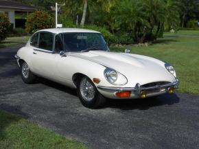 Jaguar E-Type photo