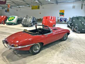 Jaguar E-Type photo