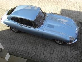 Jaguar E-Type photo