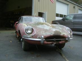 Jaguar E-Type photo