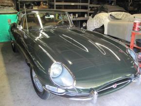 Jaguar E-Type photo