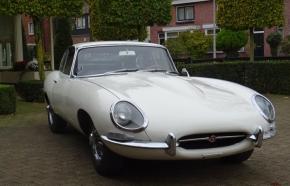 Jaguar E-Type photo