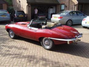 Jaguar E-Type photo