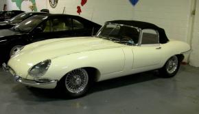 Jaguar E-Type photo