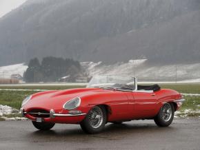 Jaguar E-Type photo