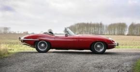 Jaguar E-Type photo