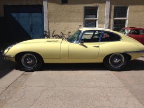 Jaguar E-Type photo