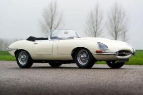 Jaguar E-Type photo