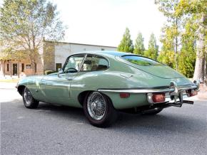 Jaguar E-Type photo