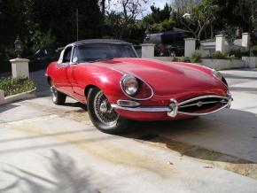 Jaguar E-Type photo