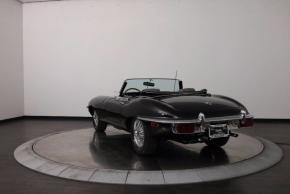 Jaguar E-Type photo