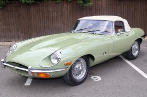 Jaguar E-Type photo