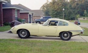 Jaguar E-Type photo