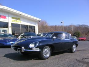 Jaguar E-Type photo