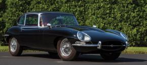 Jaguar E-Type photo