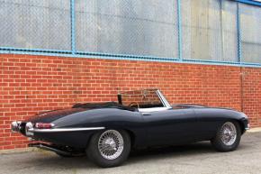 Jaguar E-Type photo