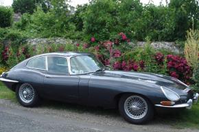 Jaguar E-Type photo