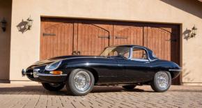 Jaguar E-Type photo