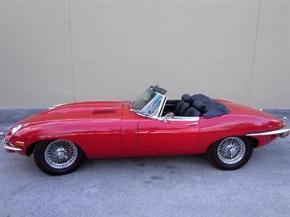 Jaguar E-Type photo