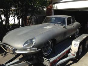 Jaguar E-Type photo